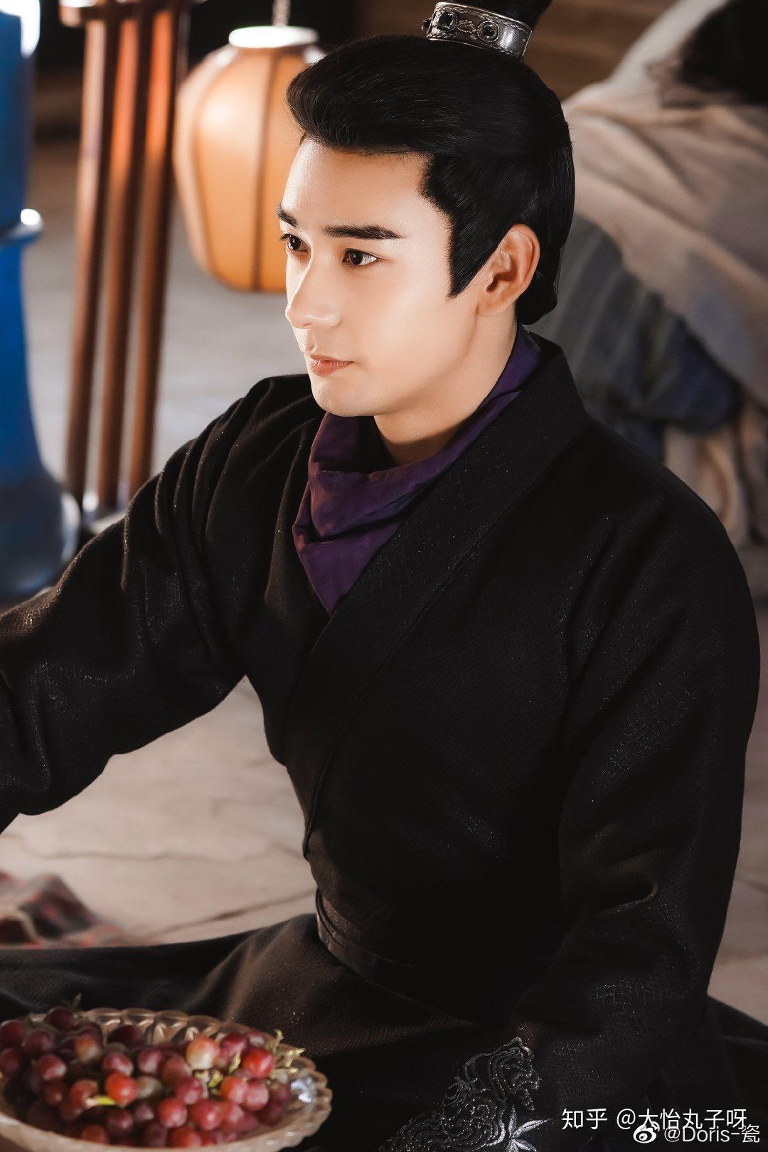 哪些男演员在古装影视作品中惊艳到你了