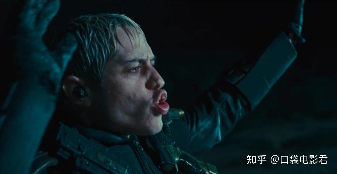 DC翻身了！《新自杀小队》，无法引进中国的暴力美学神作！-dc新出电影