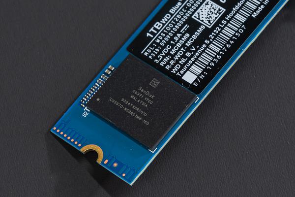 西数WD Blue SN550 NVMe SSD评测：原厂芯片、性能提升高达42% - 知乎