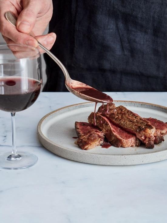 牛排佐餐酒の完美搭配法则