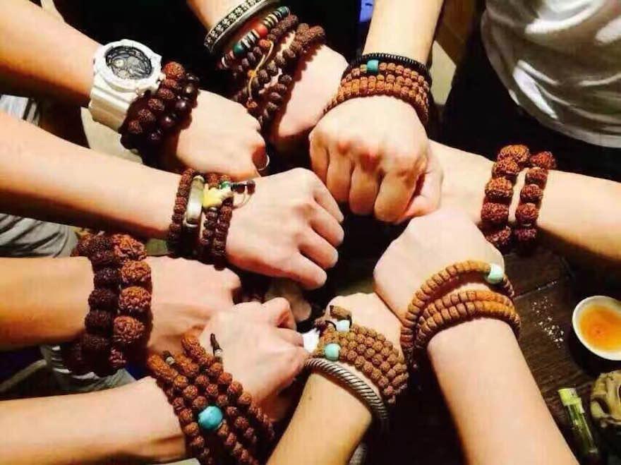 蒸腾的交易市场,开始了自己的转型——创办"玩主",做文玩爱好者的交流