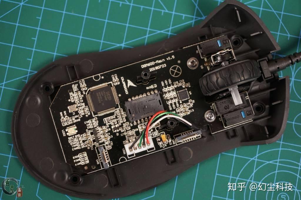 可以看到这款产品的光学引擎是pmw3360,算是旗舰级的传感器了,不论是