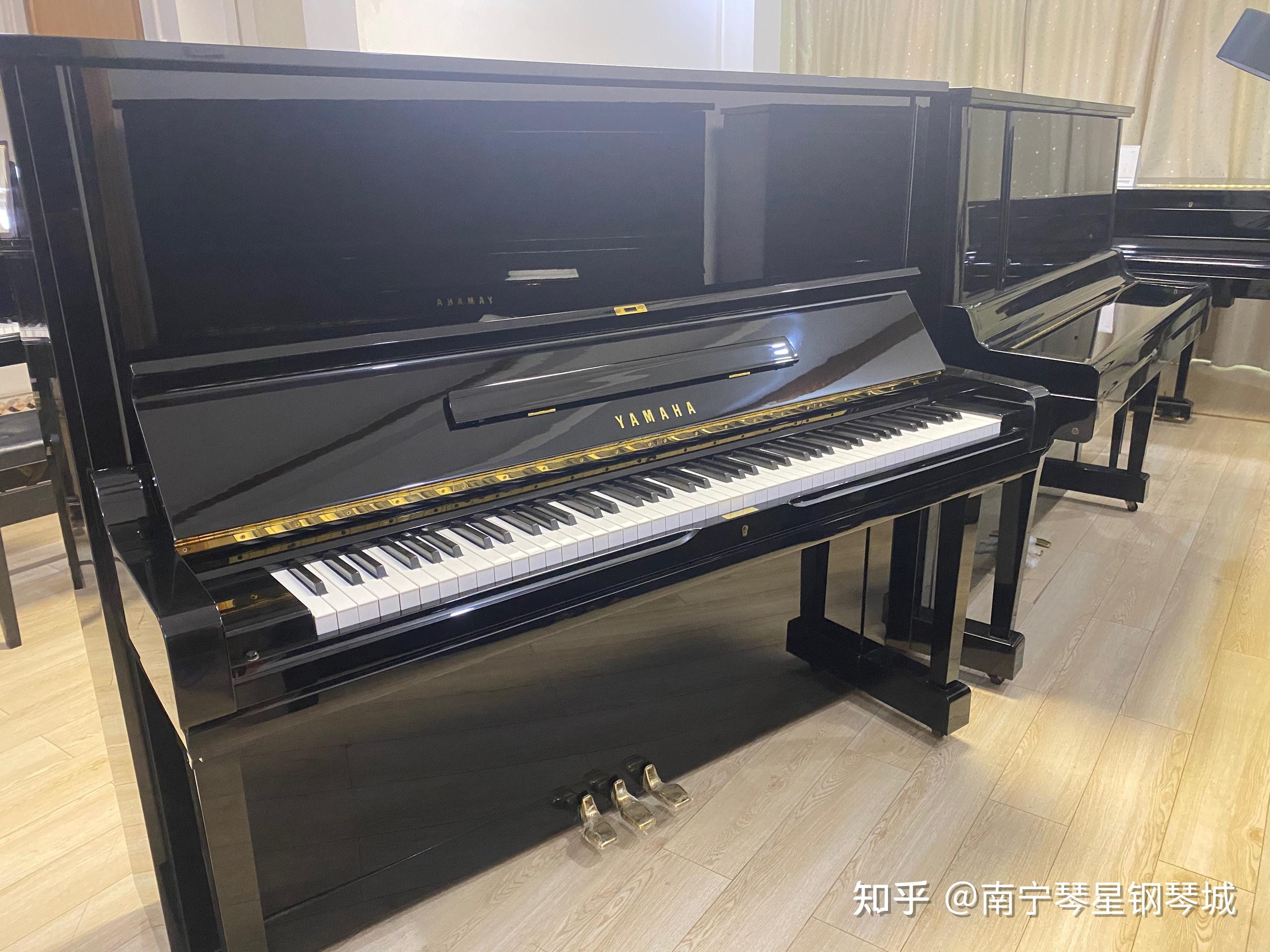 南宁非凡老师挑选二手钢琴雅马哈钢琴u3g原始状态裸琴