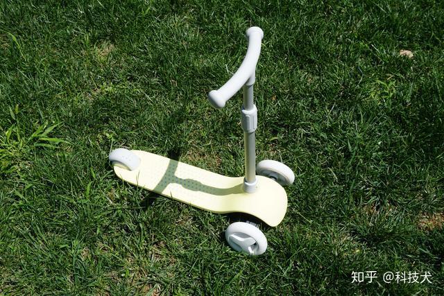 小米米兔儿童滑板车体验造型可爱使用安全适用36岁小朋友