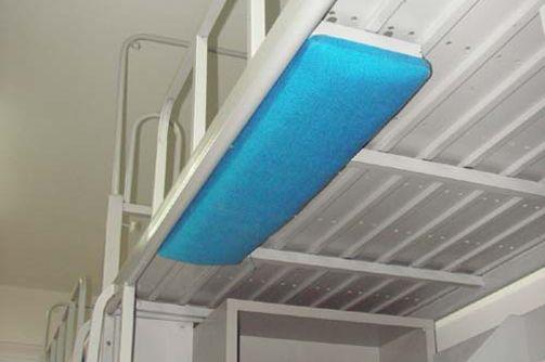 猫大的男女比例3:7,虹远楼入住的全是女生.