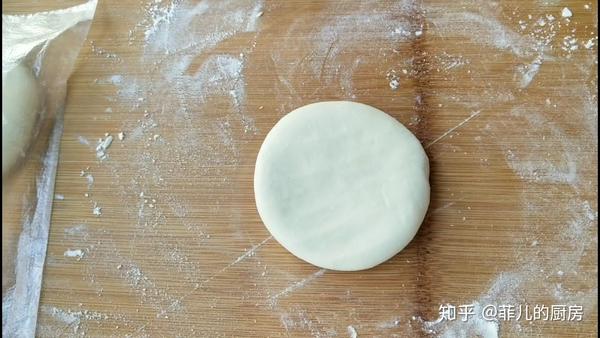 鸡蛋灌饼制作方法（鸡蛋灌饼在家就能做，教你鼓大泡的诀窍）
