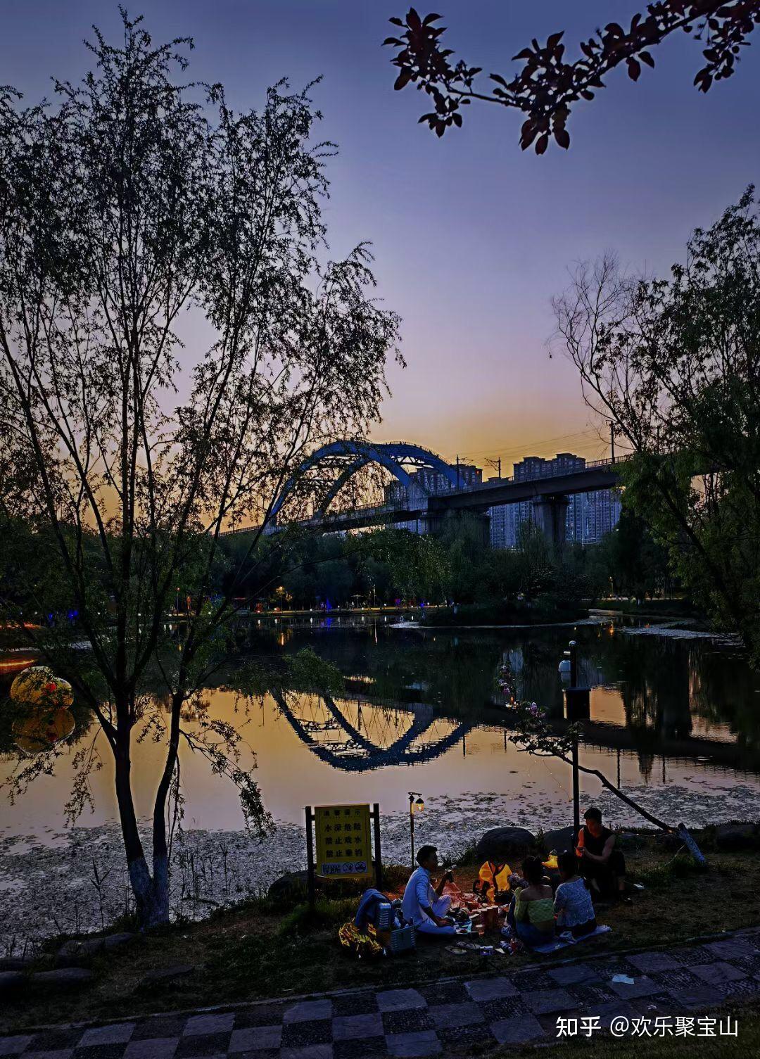 7515地址:导航直接搜南京聚宝山公园,南北门都有停车场7515