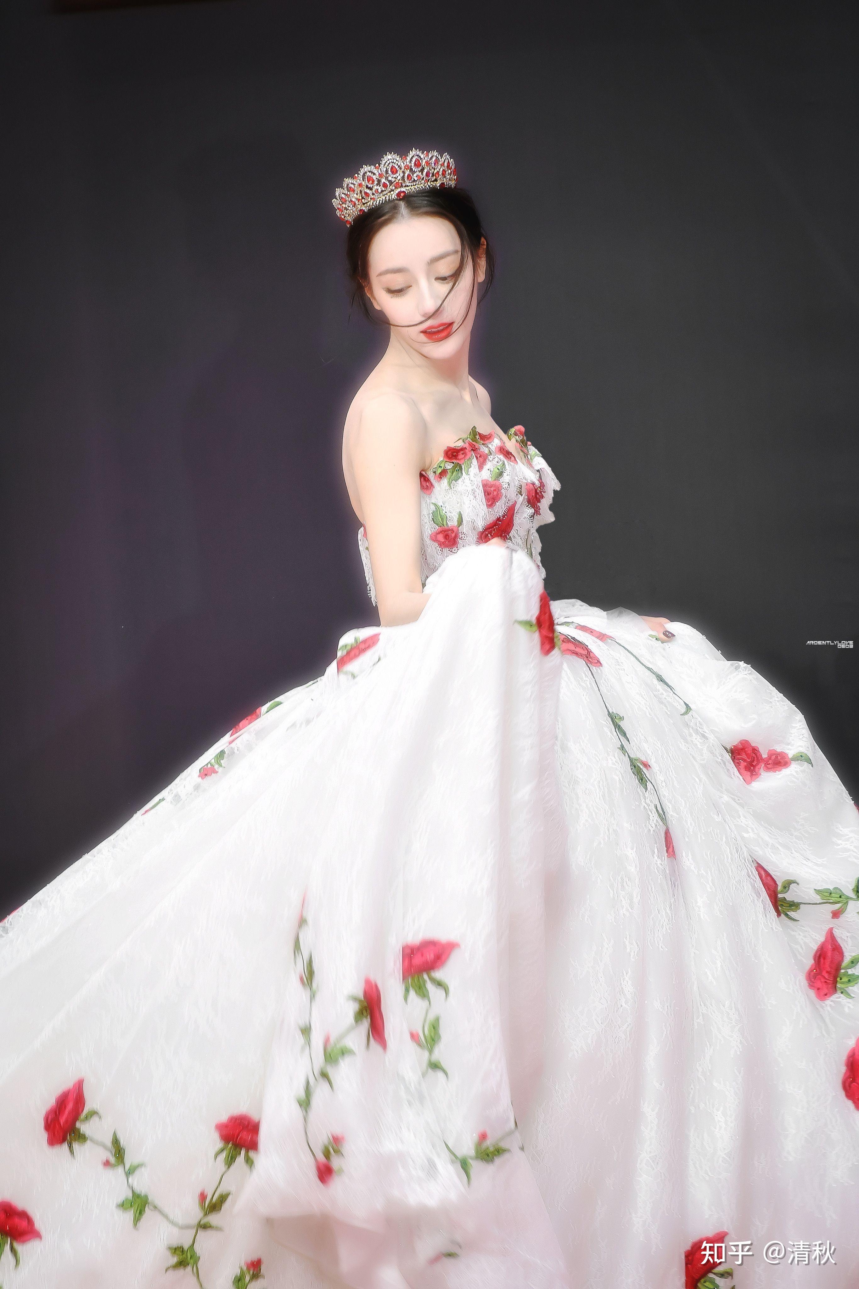 为什么说迪丽热巴是花仙子