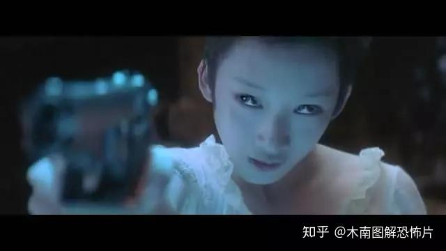 小谢的双瞳又开始转动了黄火土却依旧不配合小谢继续威胁他,你死不足