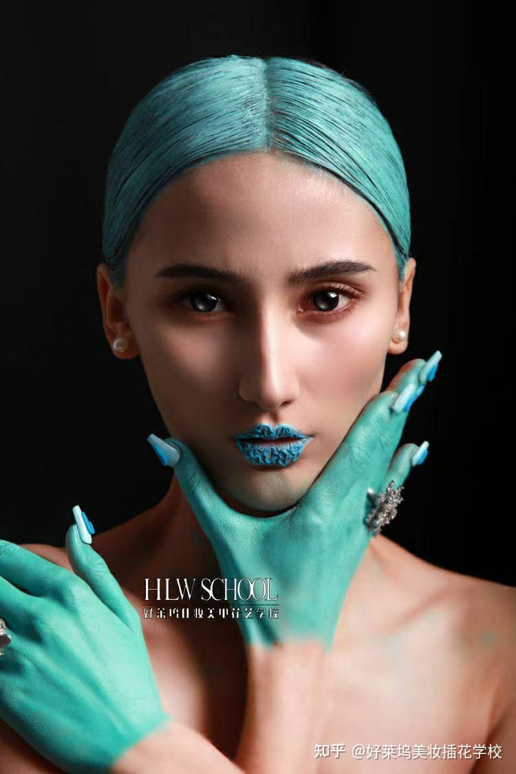 平面彩妆创意造型,山东济南好莱坞化妆美甲花艺学校