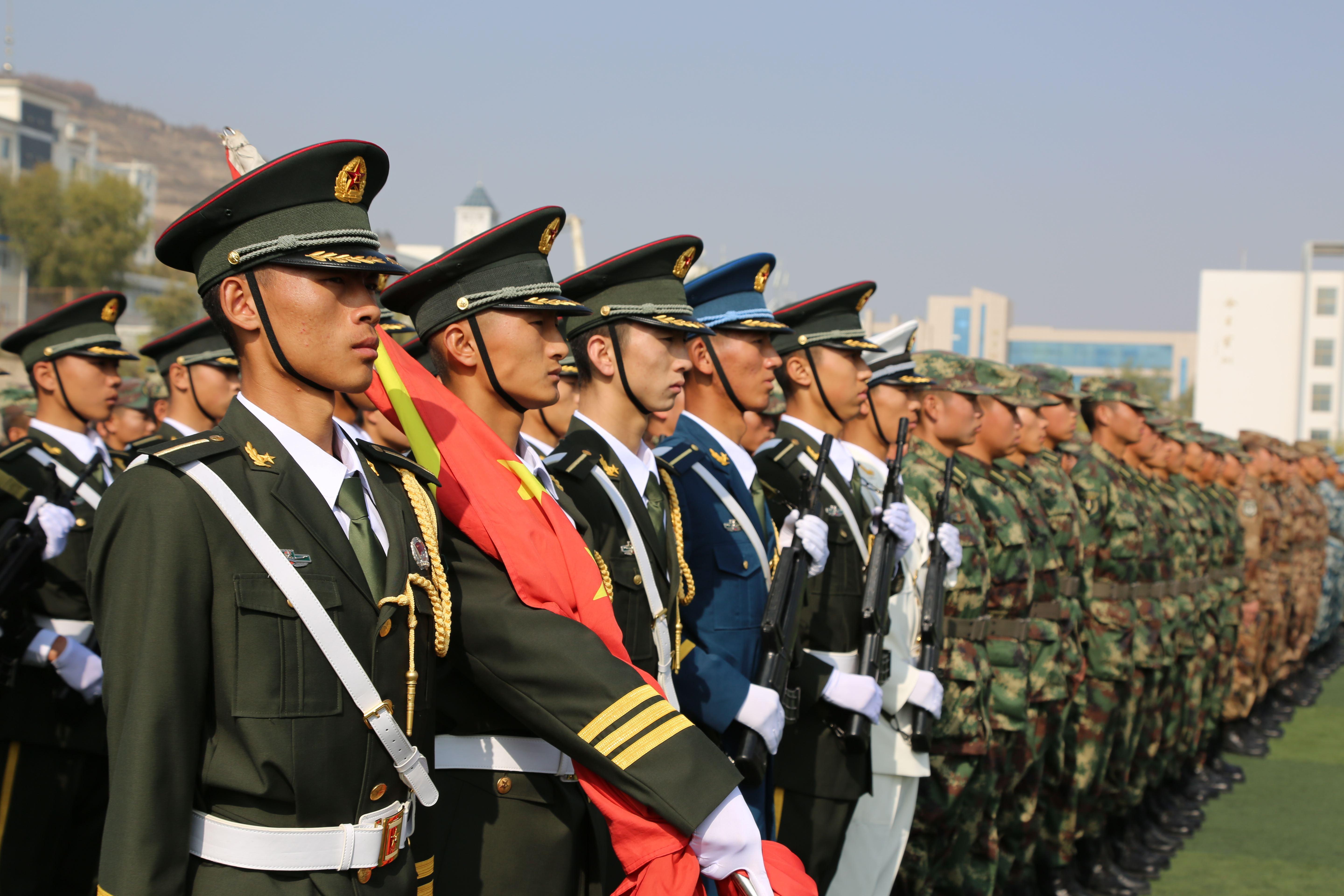 签12年士官放假吗