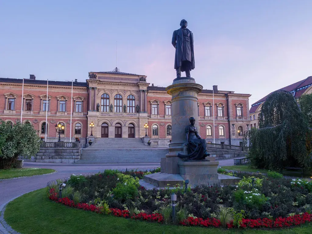 荷导探校瑞典乌普萨拉大学年纪最大诺奖最多就问北欧高校界谁与争锋