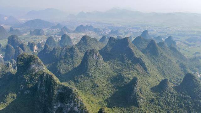 中国最美峰林的精华钟山百里水墨画廊你想来看看吗