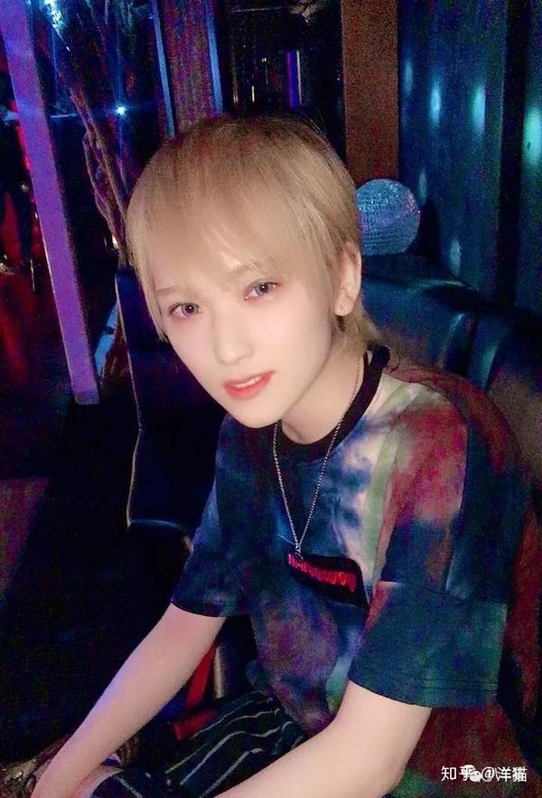 那个宣布出柜的女孩 椎名空英文名 太阳网络