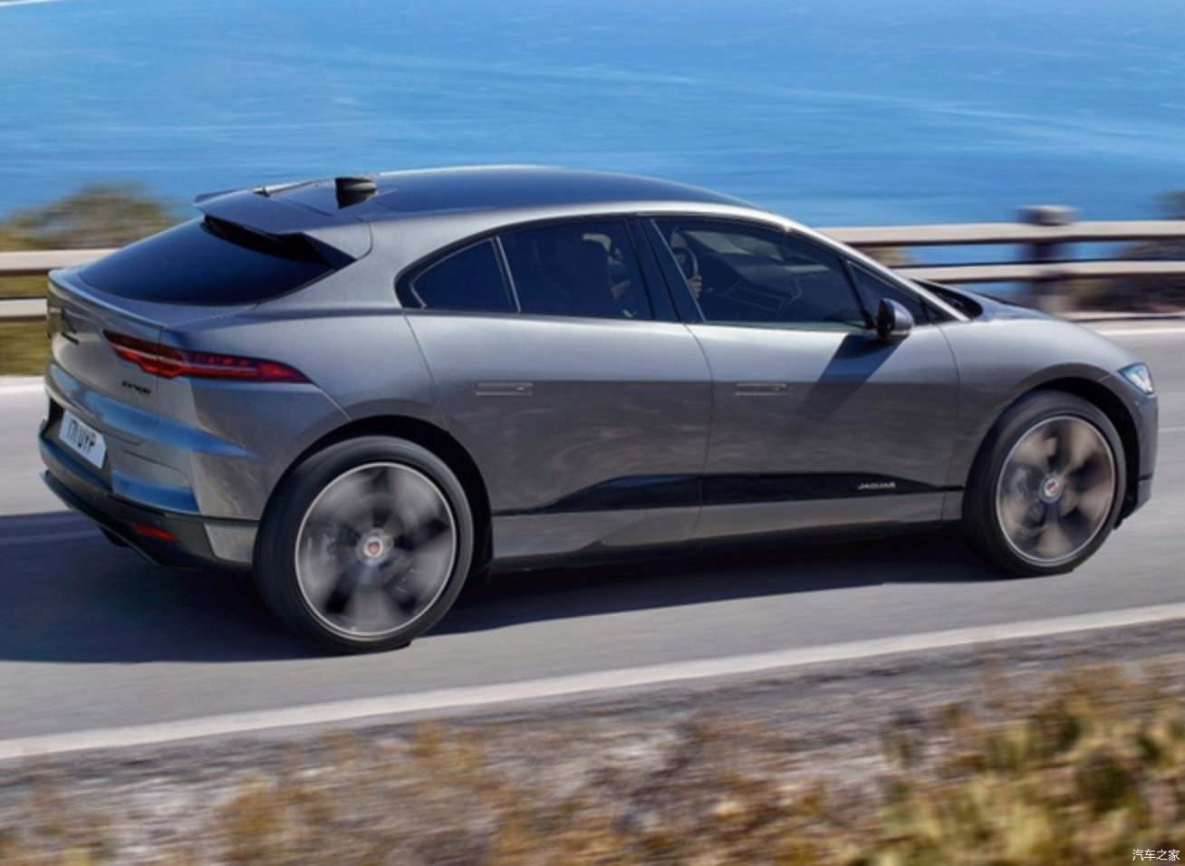 最大续航470km,捷豹新款i-pace曝光 - 知乎