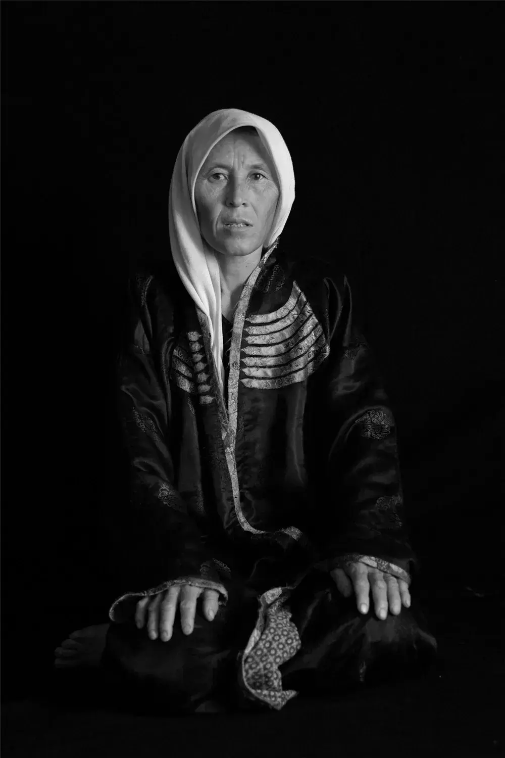 民族影像陈亚强肖像摄影作品时空穿越达里雅布依供大家欣赏分析