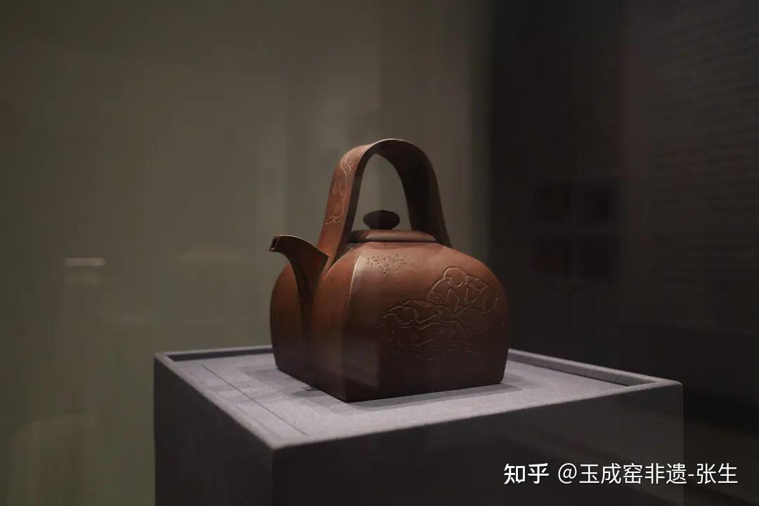 清・豆青釉 筆筒 陶瓷器・稀少珍品・置物・賞物・中国古美術 珍品旧蔵* 明 弘治琺華彩纏枝花卉紋壺 陶磁器 茶道具