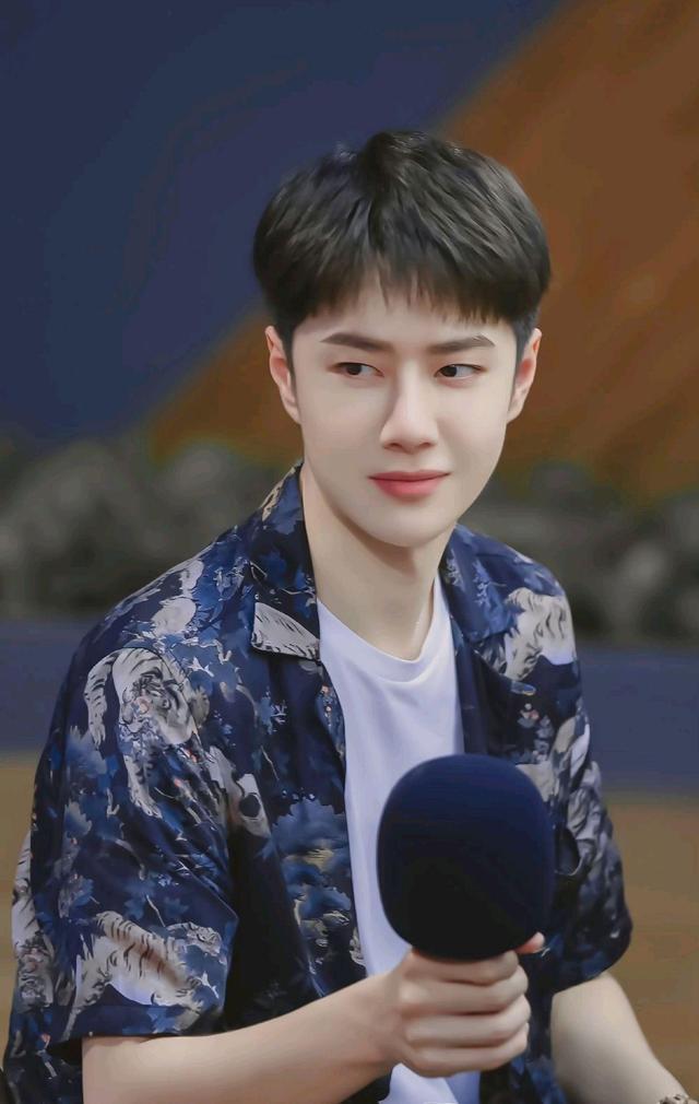 王一博接受采访被问到什么时候会紧张回答太耿直真是敢想敢说