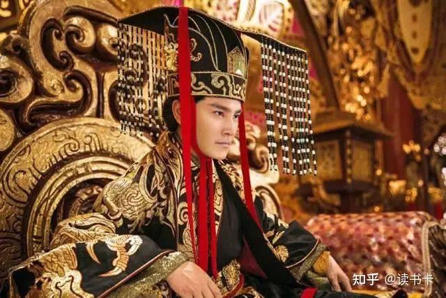 赵匡胤黄袍加身成为一代帝王他做的这一切都是跟前辈学的