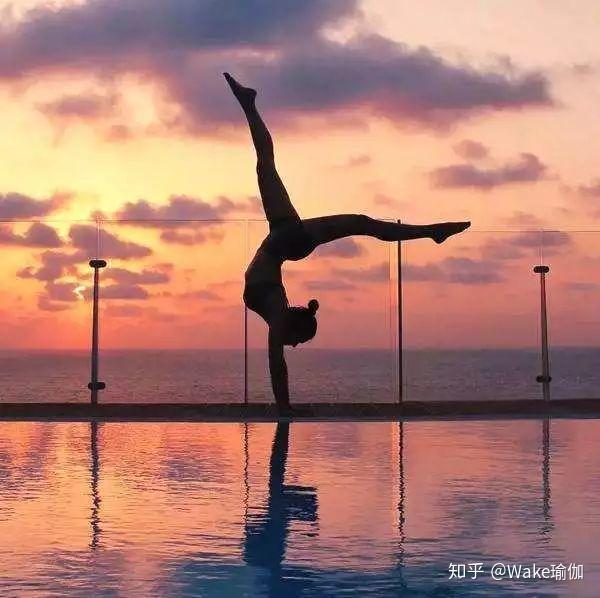 还在为膀大腰圆深夜痛哭两周帮你修炼小蛮腰