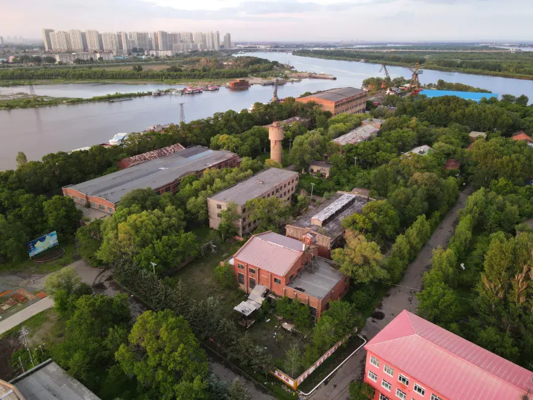建筑艺术丨城市孤岛——哈尔滨江北船厂的影像记忆与课程研究 - 知乎