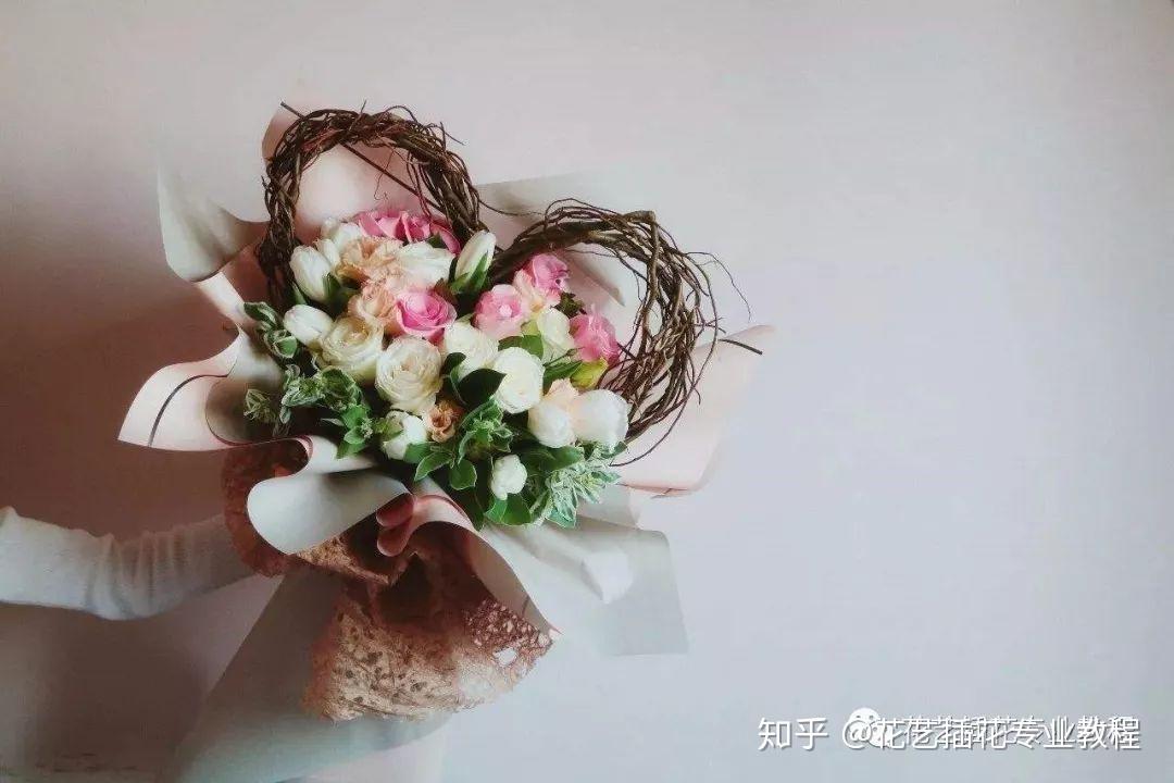 花店常见的花束都有哪些款式？ - 知乎