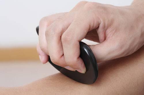 砭石刮痧板真假鉴别(砭石刮痧可以治病是真的吗)插图(3)