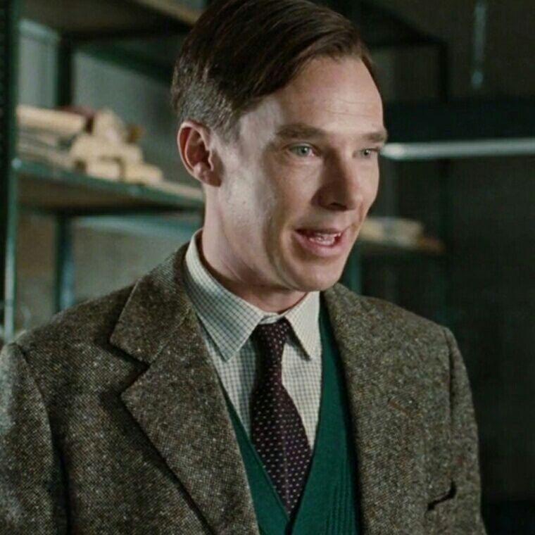 《模仿游戏》图灵