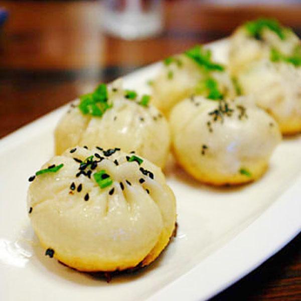 聚申餐饮的遇见生煎生煎不粘锅技巧