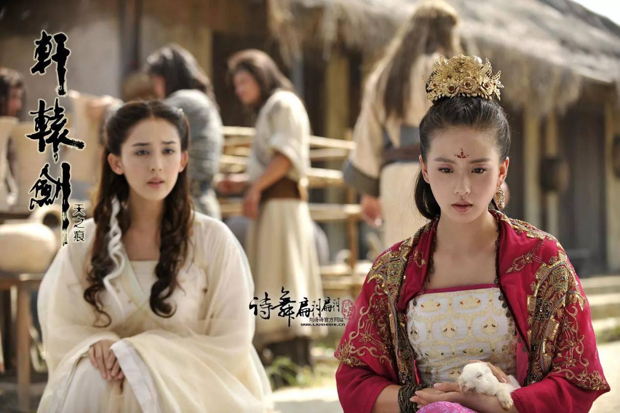 《三国机密》中担任男一号,剧版《重返20岁》也同样由他出演;小花唐人