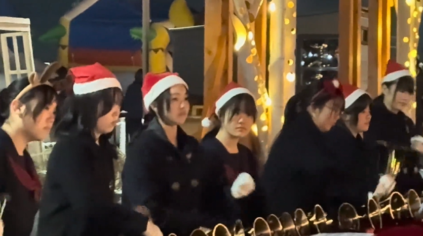 请输入图片描述