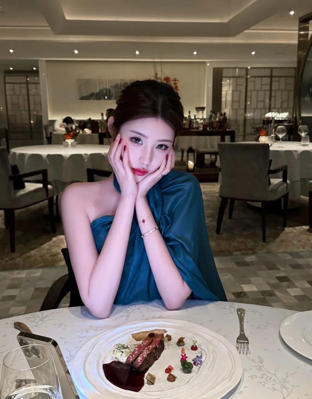 餐厅吃饭拍照,10个动作姿势,漂亮气质又甜美,优雅温柔又俏皮精致 - 知乎