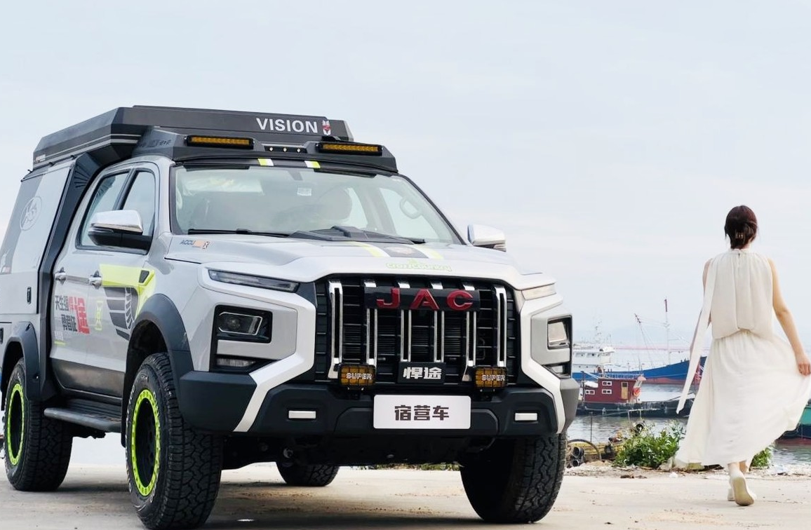 户外露营党福音来了全新悍途宿营车上市2768万起