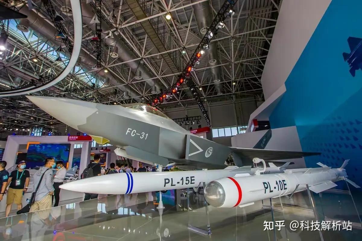 从港媒公布的参数来看歼35已全面碾压f35但我国仍不可大意