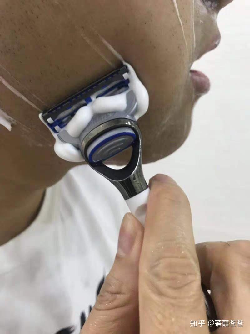 用手动剃须刀怎么能刮得干净? - 知乎