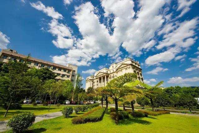 v2-fd834e72730bc1ca65804bfa7299f9d9_1440w.jpg?source=172ae18b