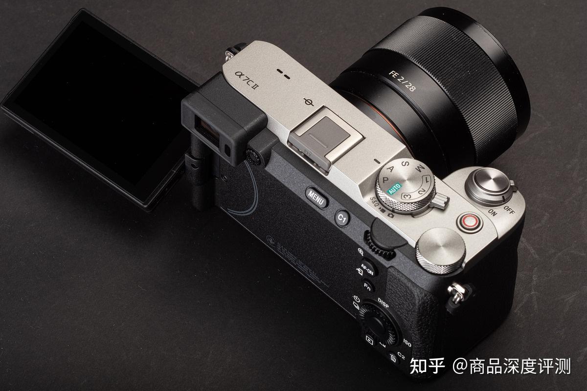 18大促期间,索尼a7c全画幅相机在索尼自营官方旗舰店标价是10399元