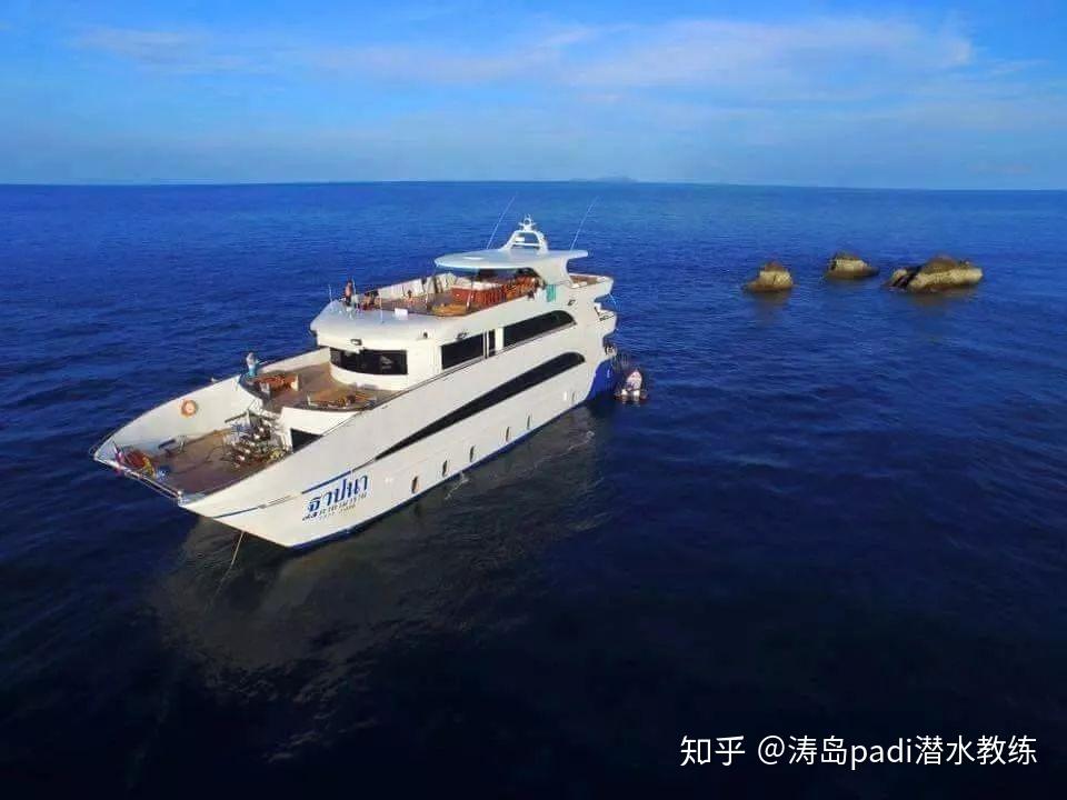 mv tapana catamaran