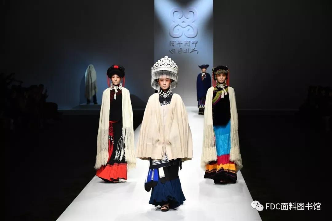 中国国际时装周视频回放 v2-fdfea4caee3ef2257ceb161267e37c70_1200x500.jpg