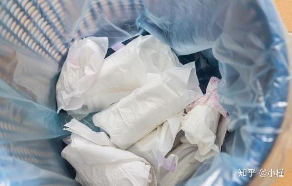 女人排尿后用纸巾擦好不好很多人其实做错了早点看看吧