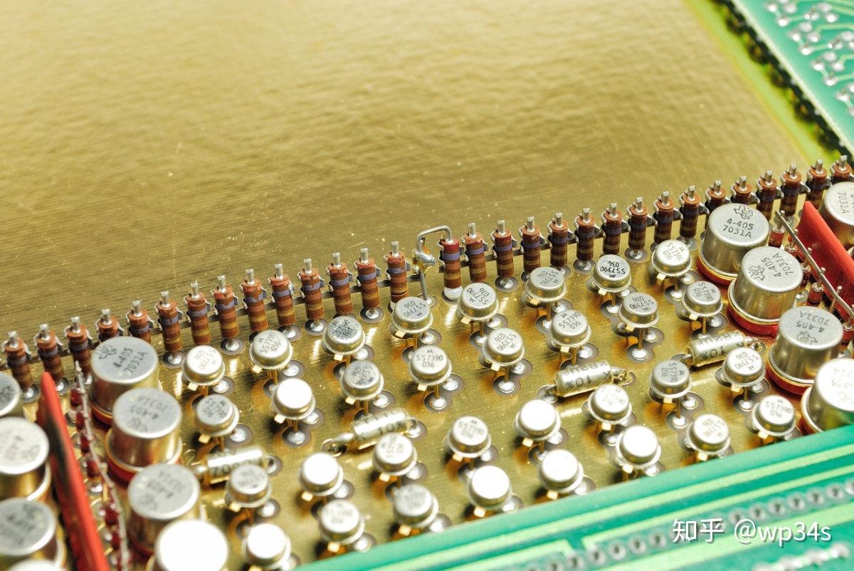 电与磁的极致艺术~1968年的HP9100A晶体管计算器(机)-2