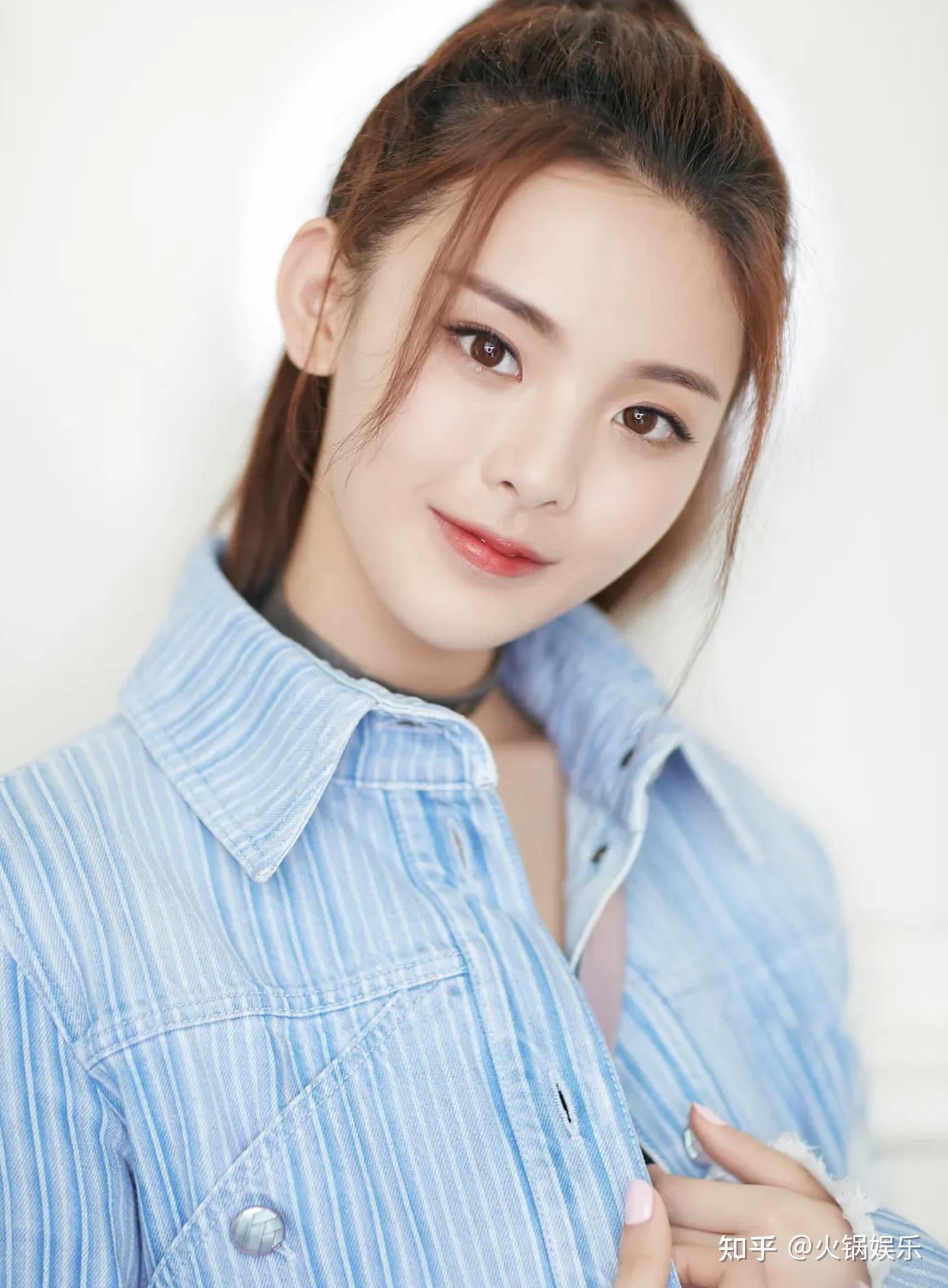 笨小孩杨超越从流水线打工仔到落户上海她凭什么这么火