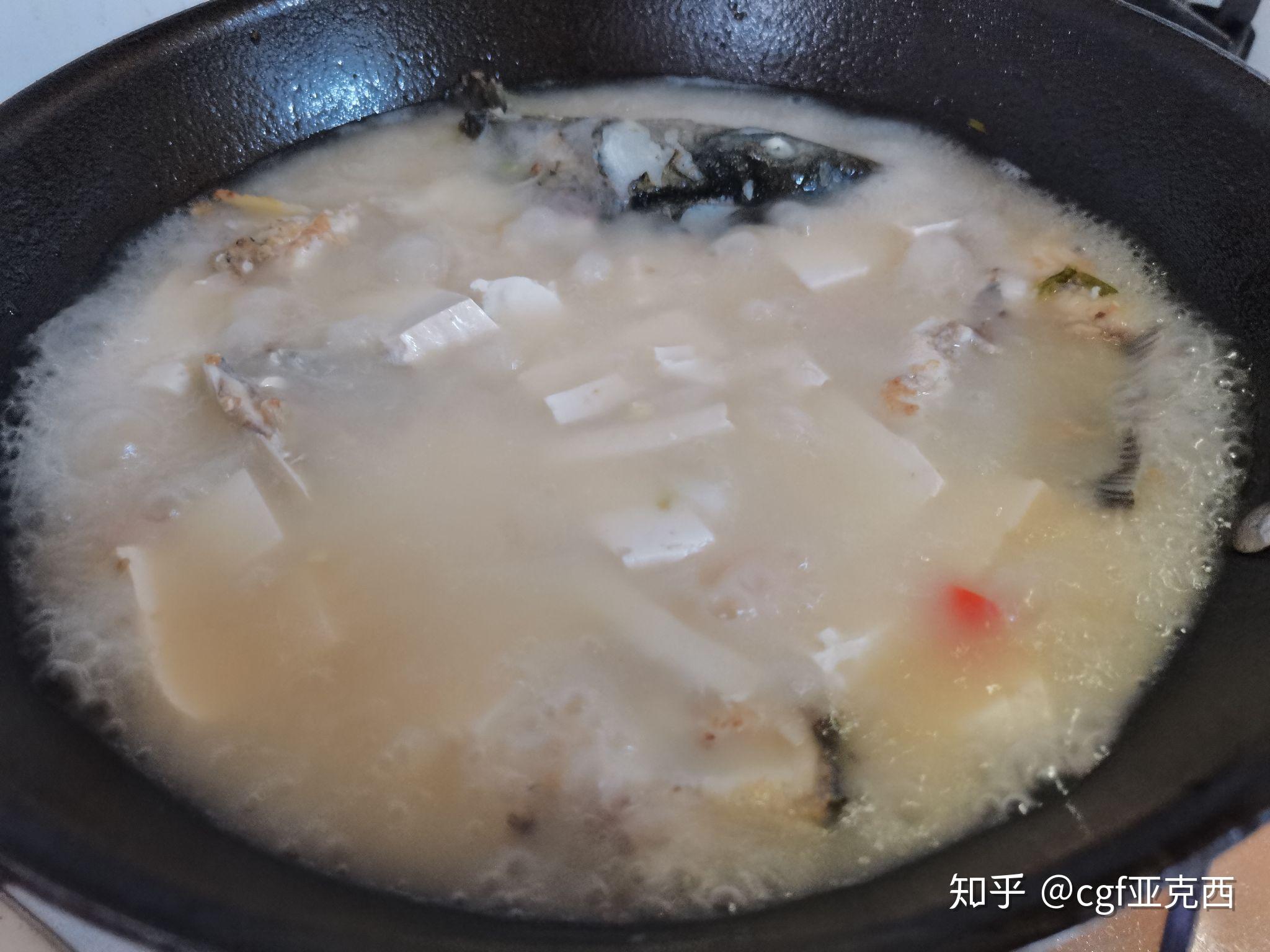 鱼头豆腐汤怎么做_鱼头豆腐汤的做法_豆果美食