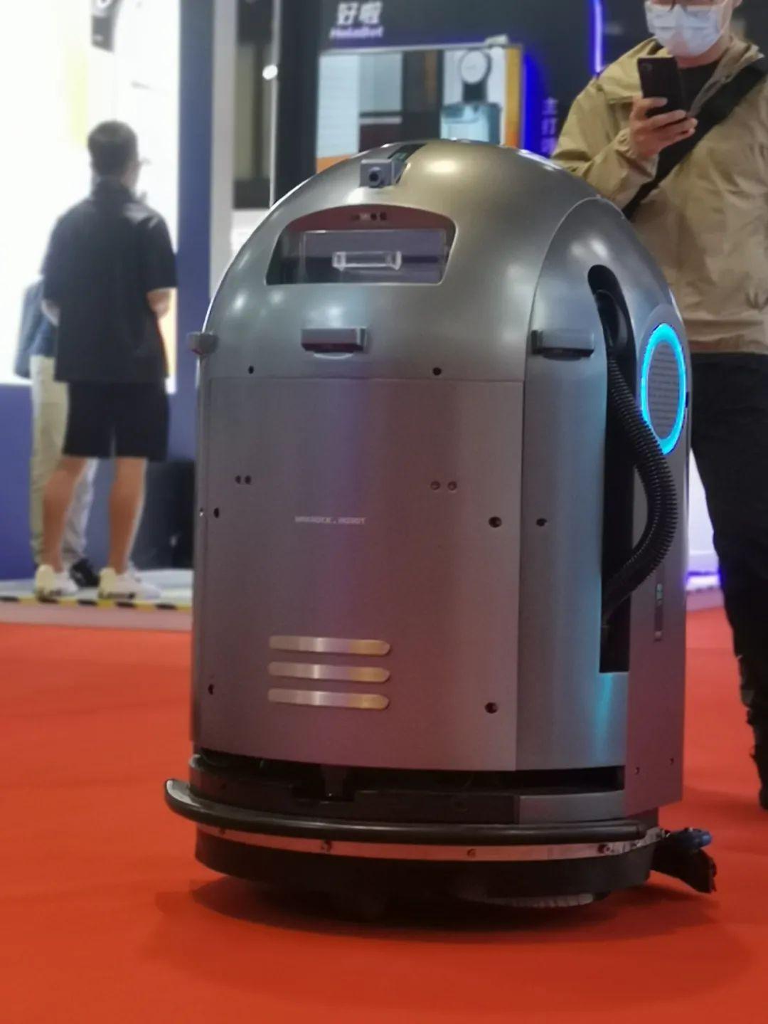 目之所及皆是万集wlr716激光雷达世界机器人大会