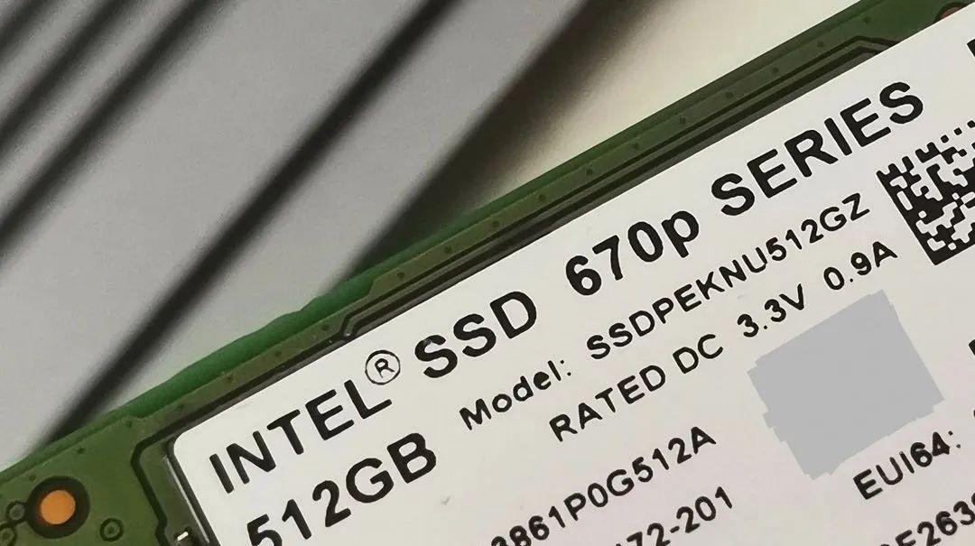 qlc技术:浪潮or海啸?英特尔670p固态硬盘