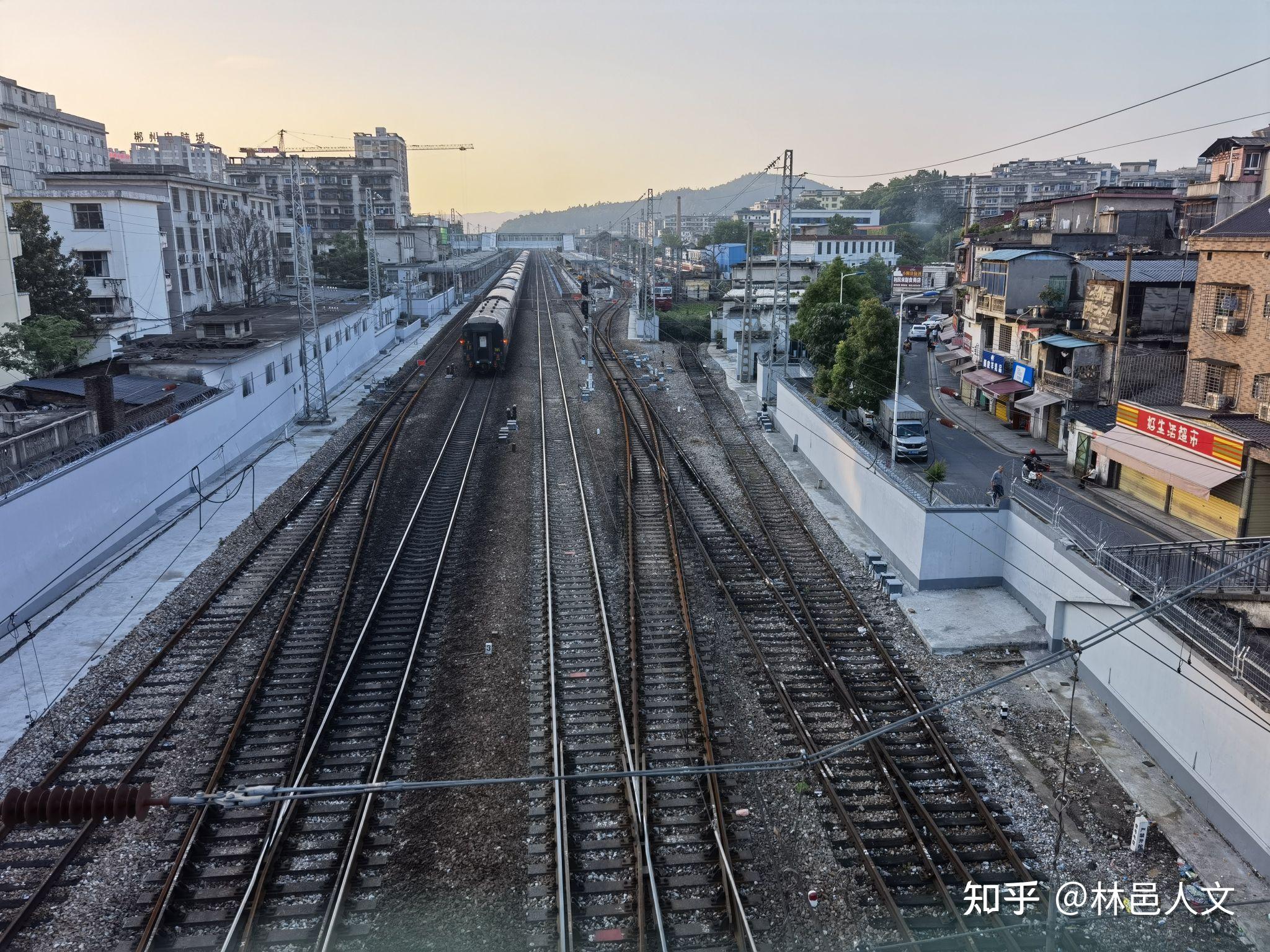 不再是传说中的:马到郴州死,船到郴州止,人到郴州打摆子的旧社会时代.