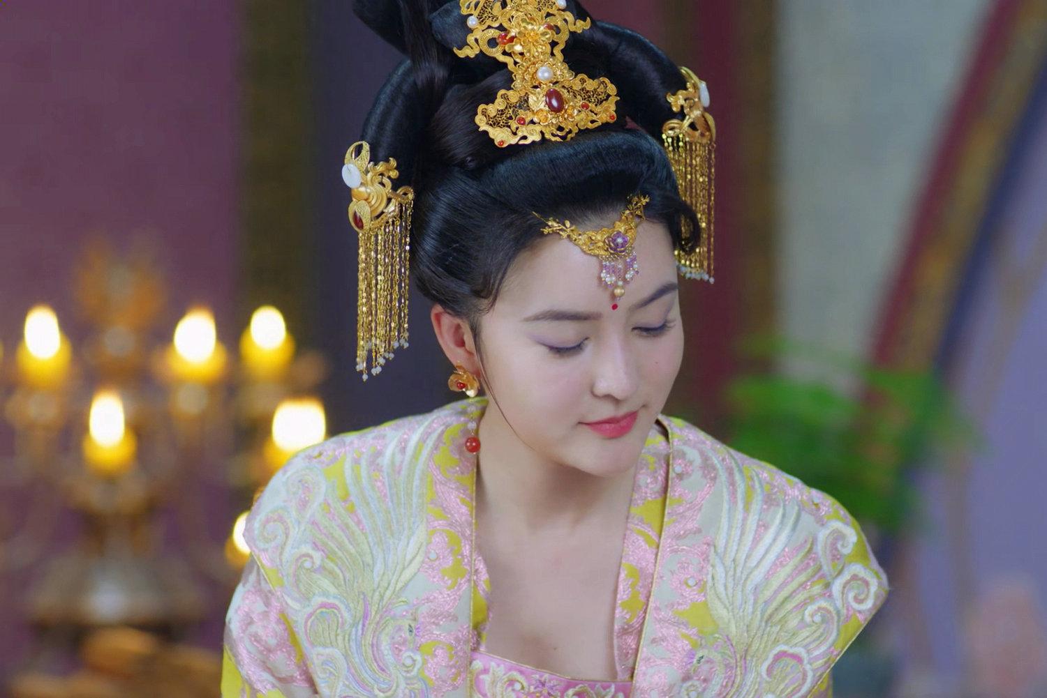 长相守之花锦绣那个本该快乐的女孩再也回不去了