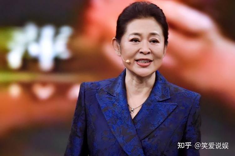 央视金牌主持人倪萍,为了儿子倾家荡产,她与董卿到底是什么关系