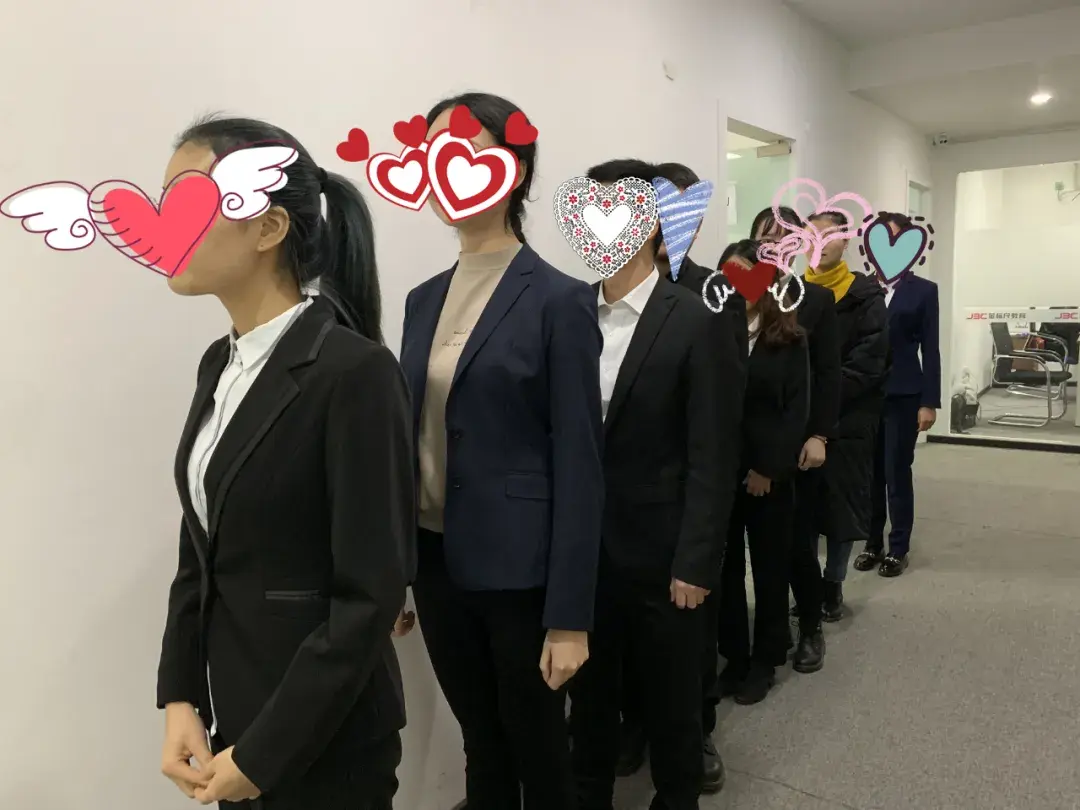 公务员面试事业单位面试中考官最反感什么