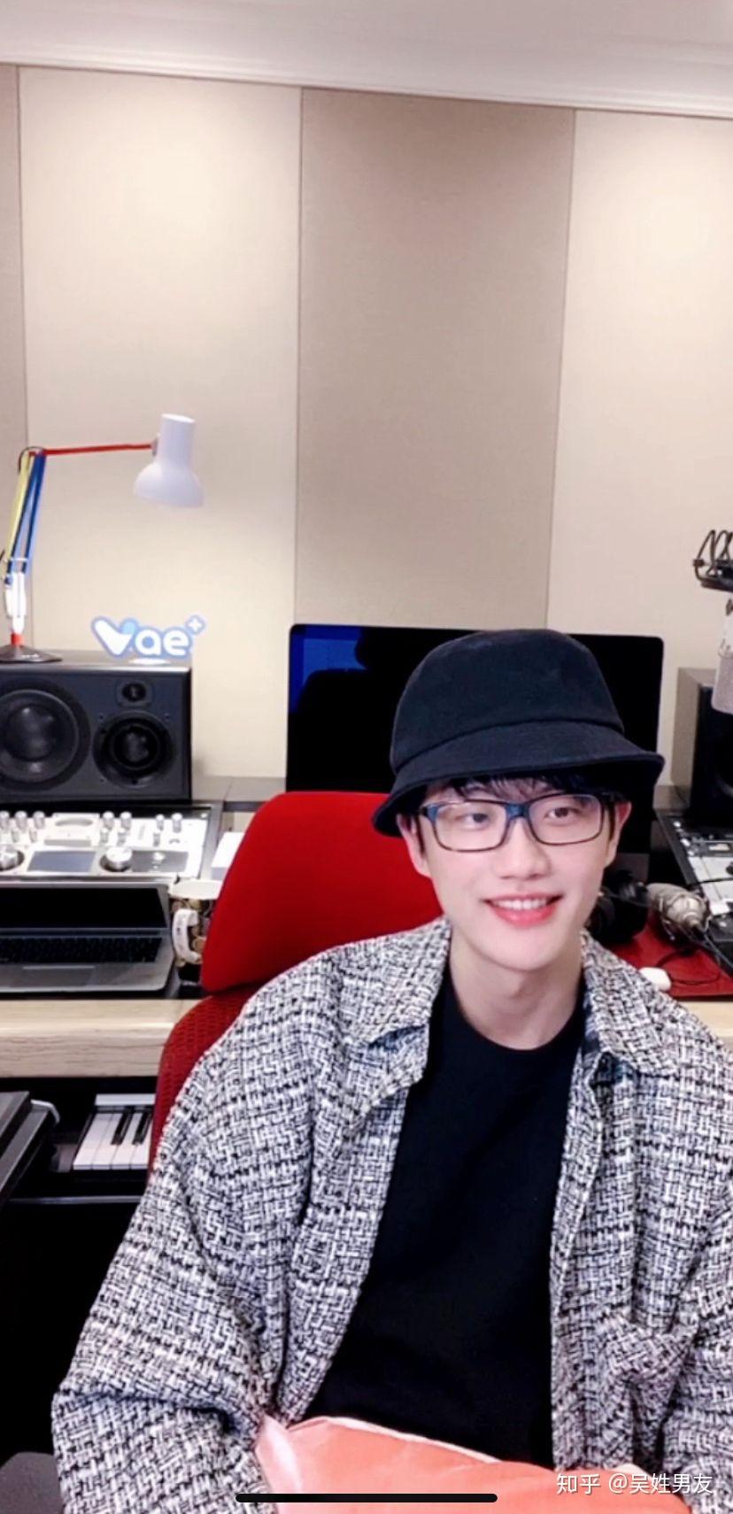 客观评价,你觉得许嵩的颜值可以打几分? - 知乎